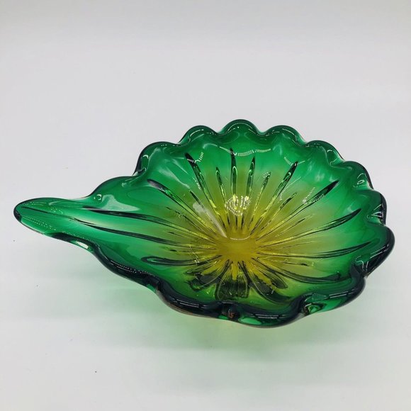 Vintage Retro MCM Murano Green Amber Yellow Starburst Bowl  Vintage Retro MCM Murano Green Amber Yellow Starburst Bowl Candy Dish Amoeba 9\